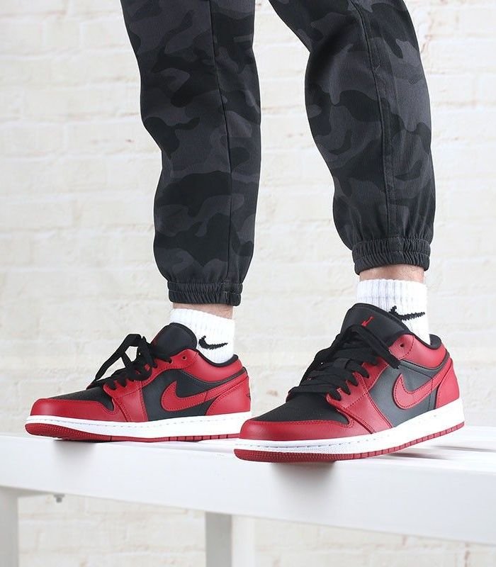 Air-Jordan-1-Low-Reverse-Bred-553558-606-1.jpg