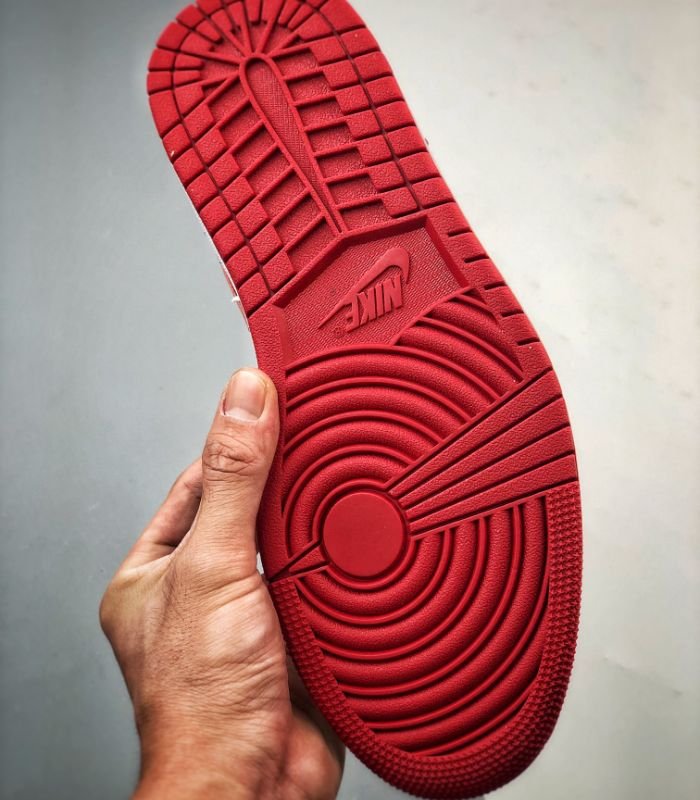 Air-Jordan-1-Low-Reverse-Bred-553558-606-5.jpg