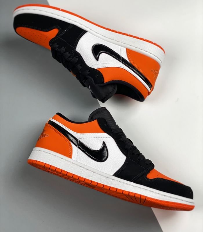Air-Jordan-1-Low-Shattered-Backboard-553558-128-5.jpg