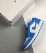 Air-Jordan-1-Low-UNC-Womens-AO9944-441-2.jpg