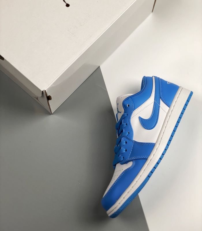 Air-Jordan-1-Low-UNC-Womens-AO9944-441-2.jpg