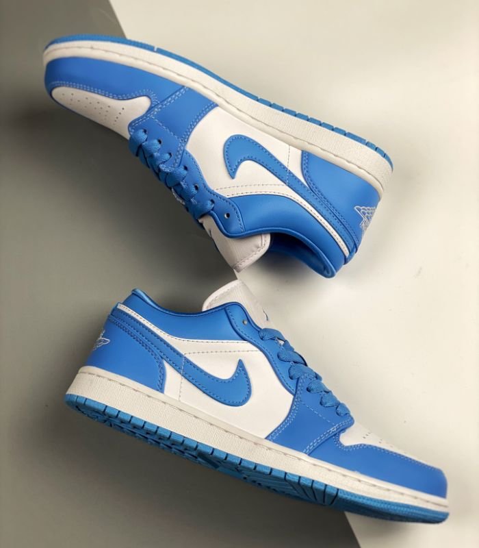 Air-Jordan-1-Low-UNC-Womens-AO9944-441-4.jpg