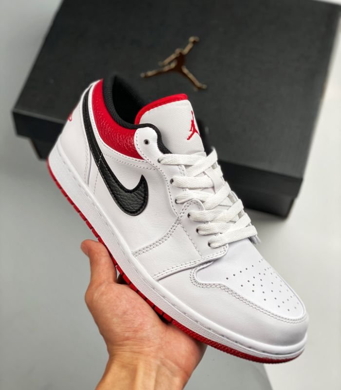 Air-Jordan-1-Low-White-University-Red-Black-553558-118-2.jpg