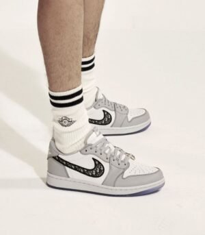 Air Jordan 1 Retro Low Dior