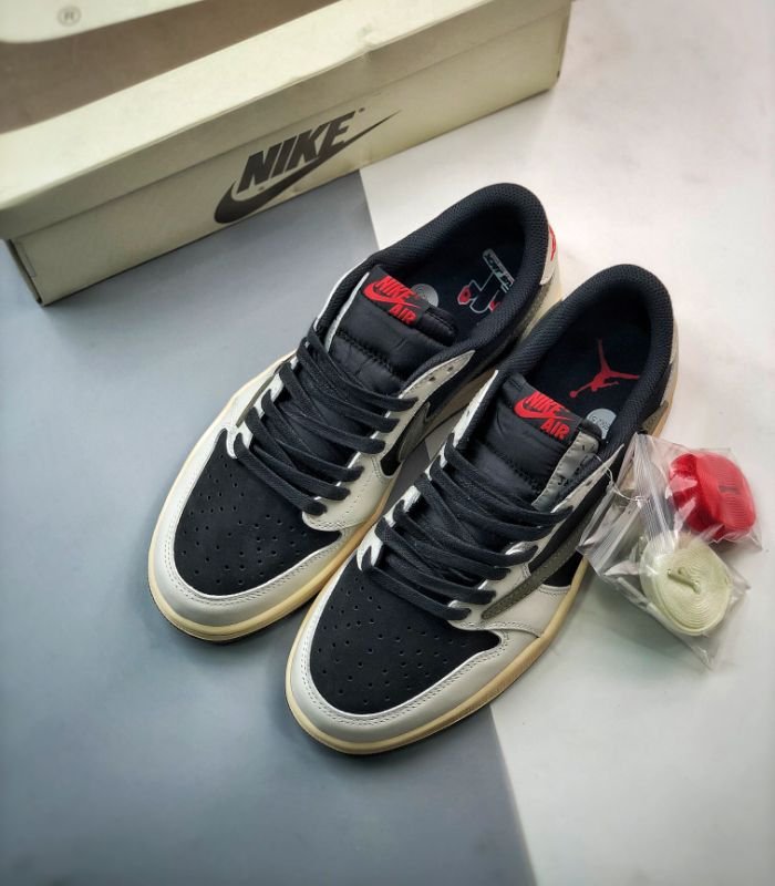 Air-Jordan-1-Retro-Low-OG-SP-Travis-Scott-Olive-Womens-DZ4137-106-5.jpg