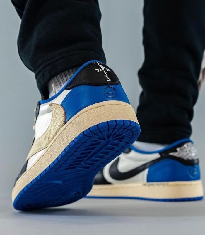 Travis-Scott-x-Fragment-x-Air-Jordan-1-Low-DM7866-140-Release-Date-On-Foot-8.jpg