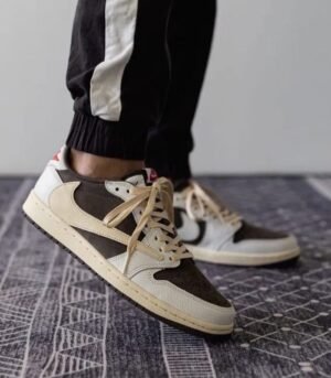 Air Jordan 1 Low OG SP Travis Scott Reverse Mocha