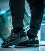 travis-scott-air-jordan-1-low-og-black-phantom-dm7866-001-release-date-6-1.jpg